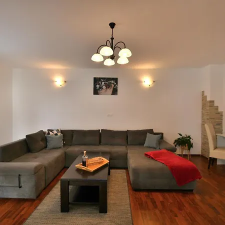 Apartment Nina *