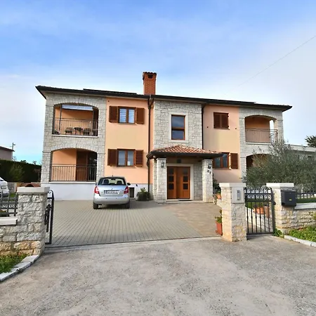 Nina Apartment Porec