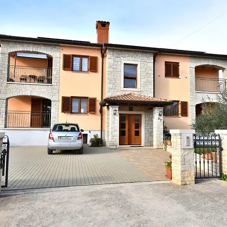 Nina Apartment Porec